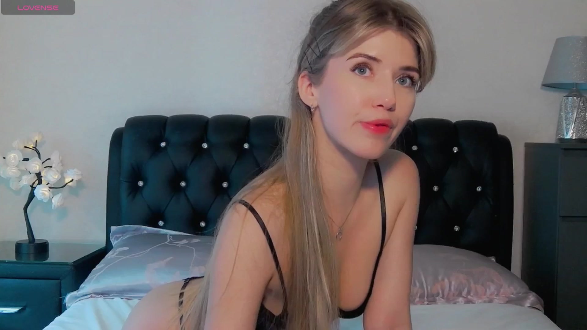 Gallery image thumbnail from KilianSou's myfreecams stream on, 07/08/2025, 07:55 image 8 of 20