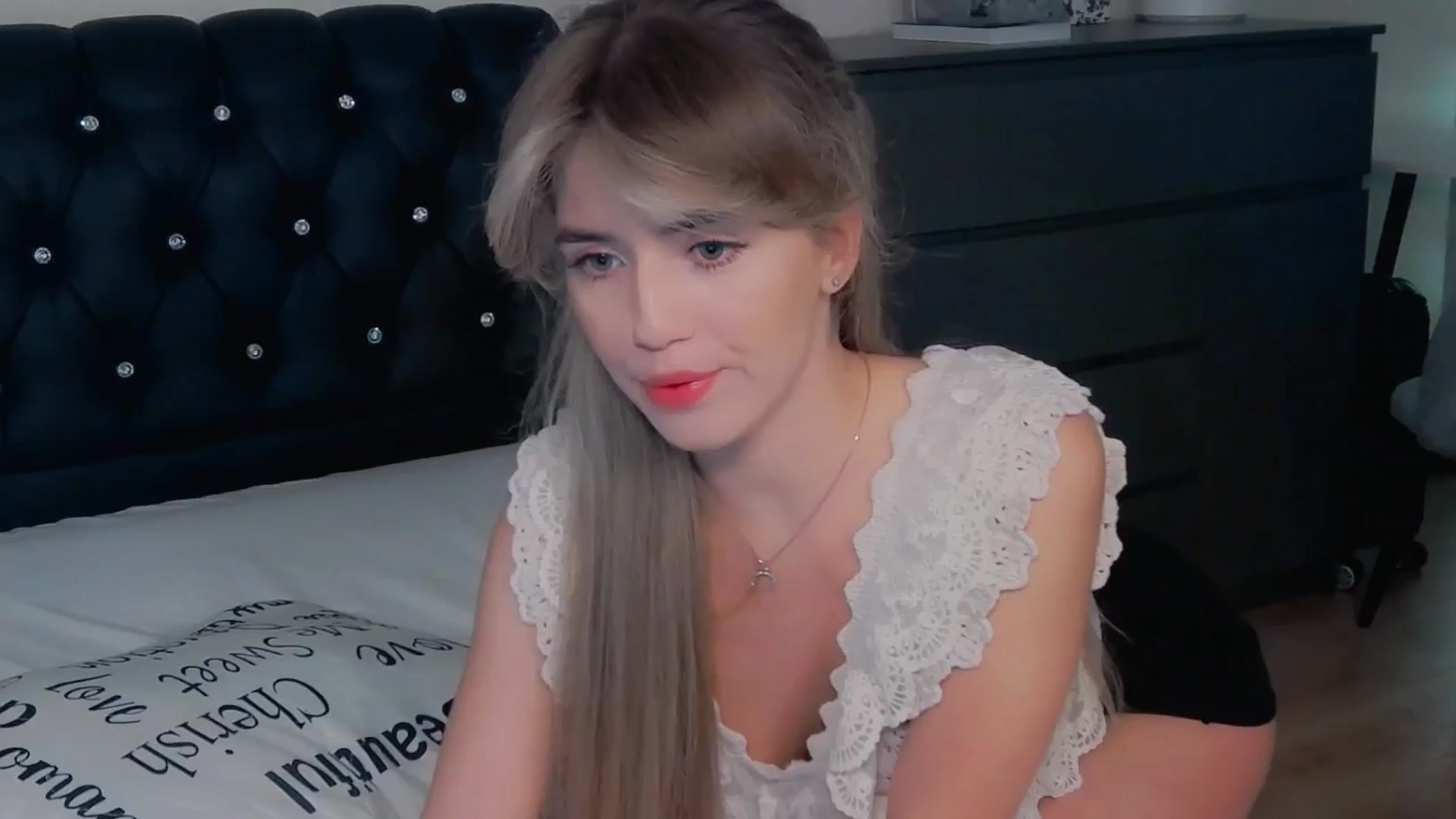 Gallery image thumbnail from KilianSou's myfreecams stream on, 09/03/2025, 05:44 image 6 of 20