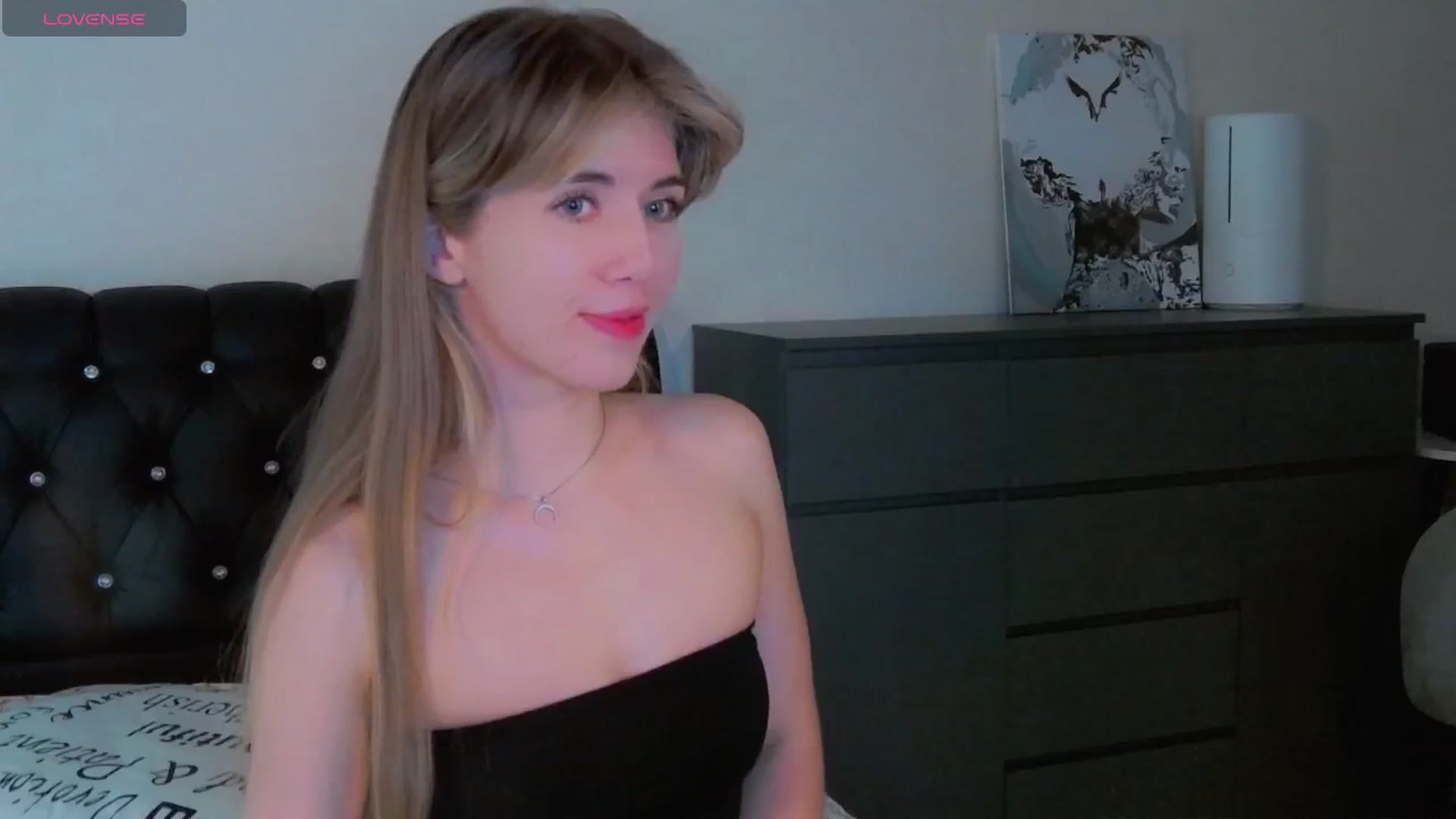 Gallery image thumbnail from KilianSou's myfreecams stream on, 09/05/2025, 08:48 image 18 of 20