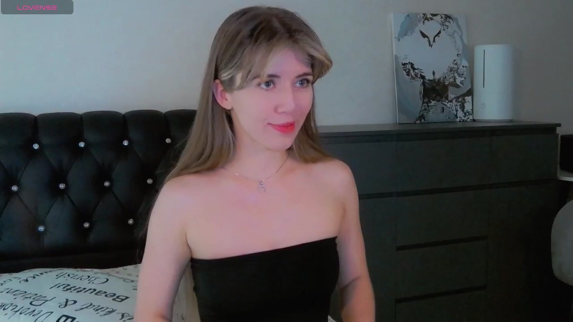 Gallery image thumbnail from KilianSou's myfreecams stream on, 09/05/2025, 08:48 image 16 of 20