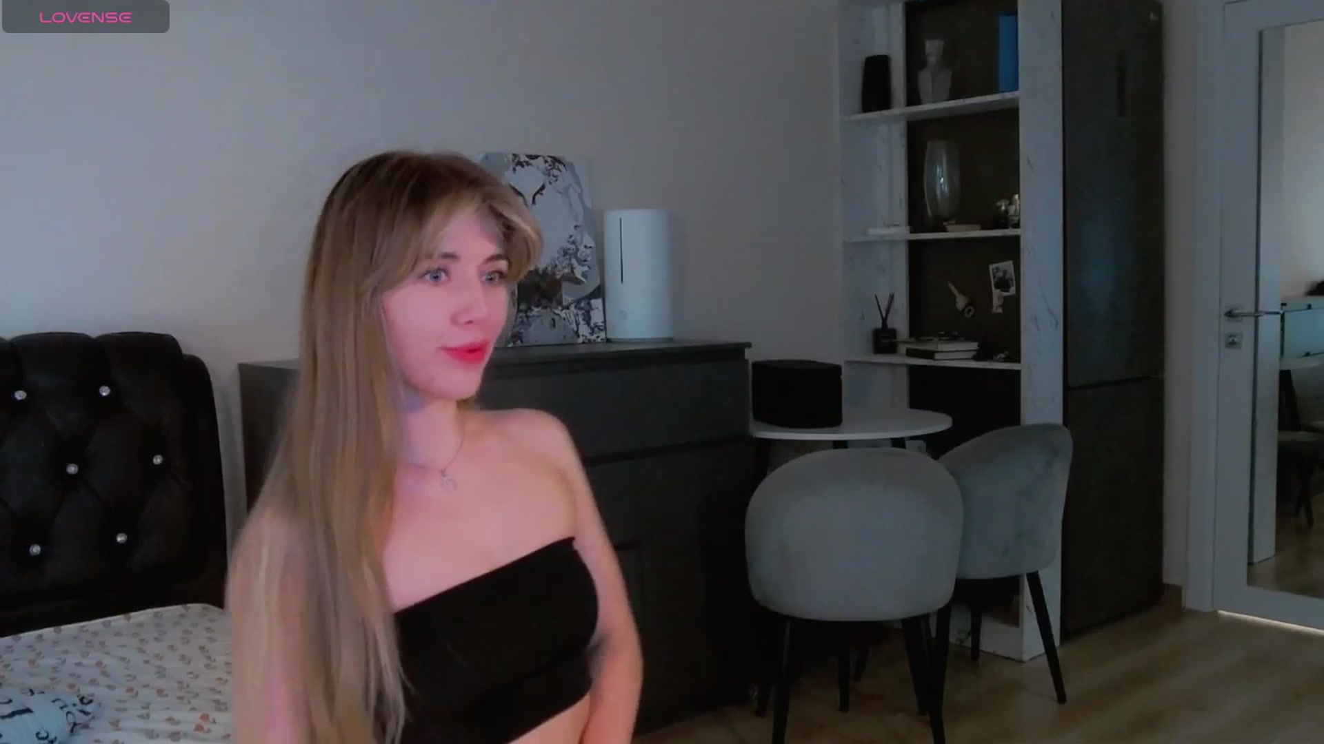 Gallery image thumbnail from KilianSou's myfreecams stream on, 09/05/2025, 08:48 image 10 of 20