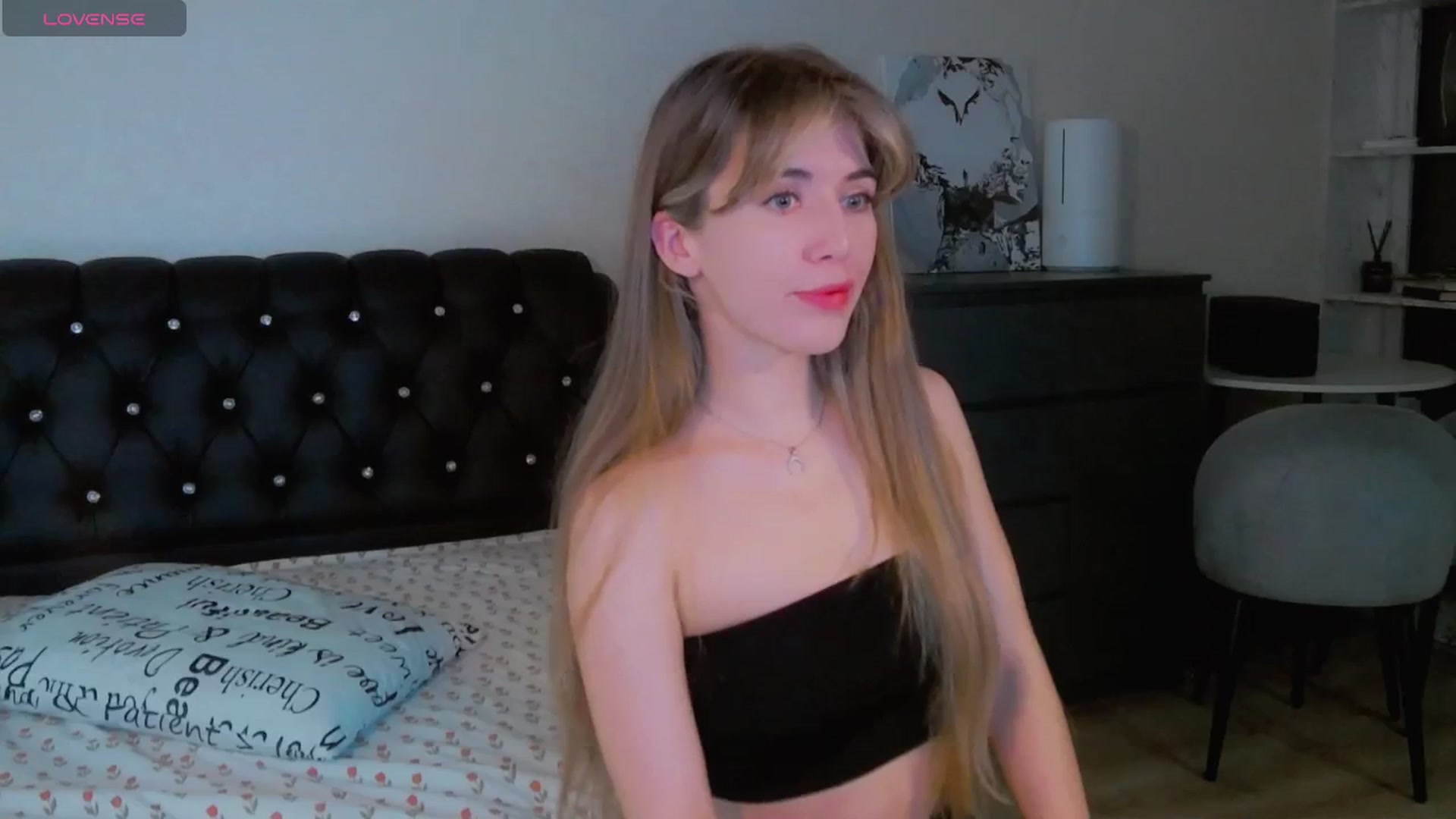 Gallery image thumbnail from KilianSou's myfreecams stream on, 09/05/2025, 08:48 image 5 of 20