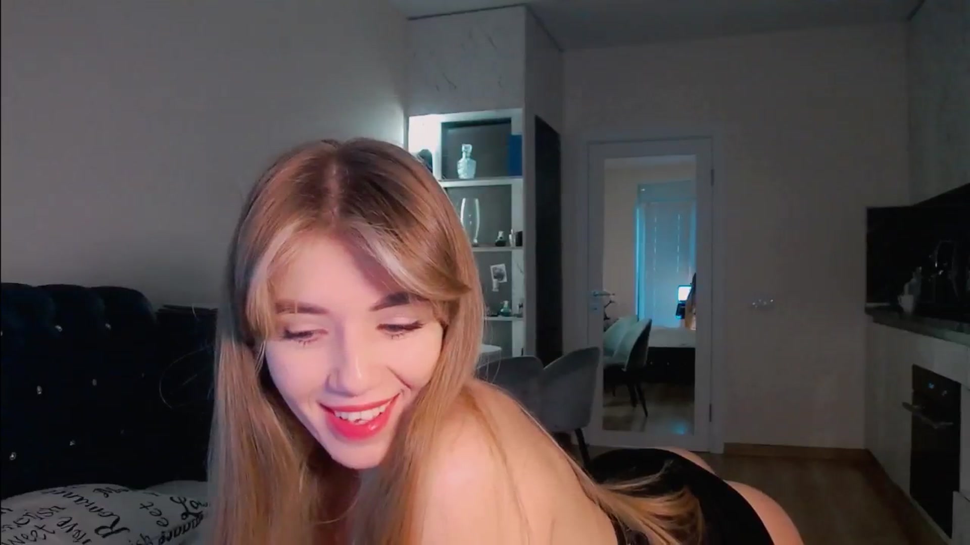 Gallery image thumbnail from KilianSou's myfreecams stream on, 09/19/2025, 04:50 image 16 of 20