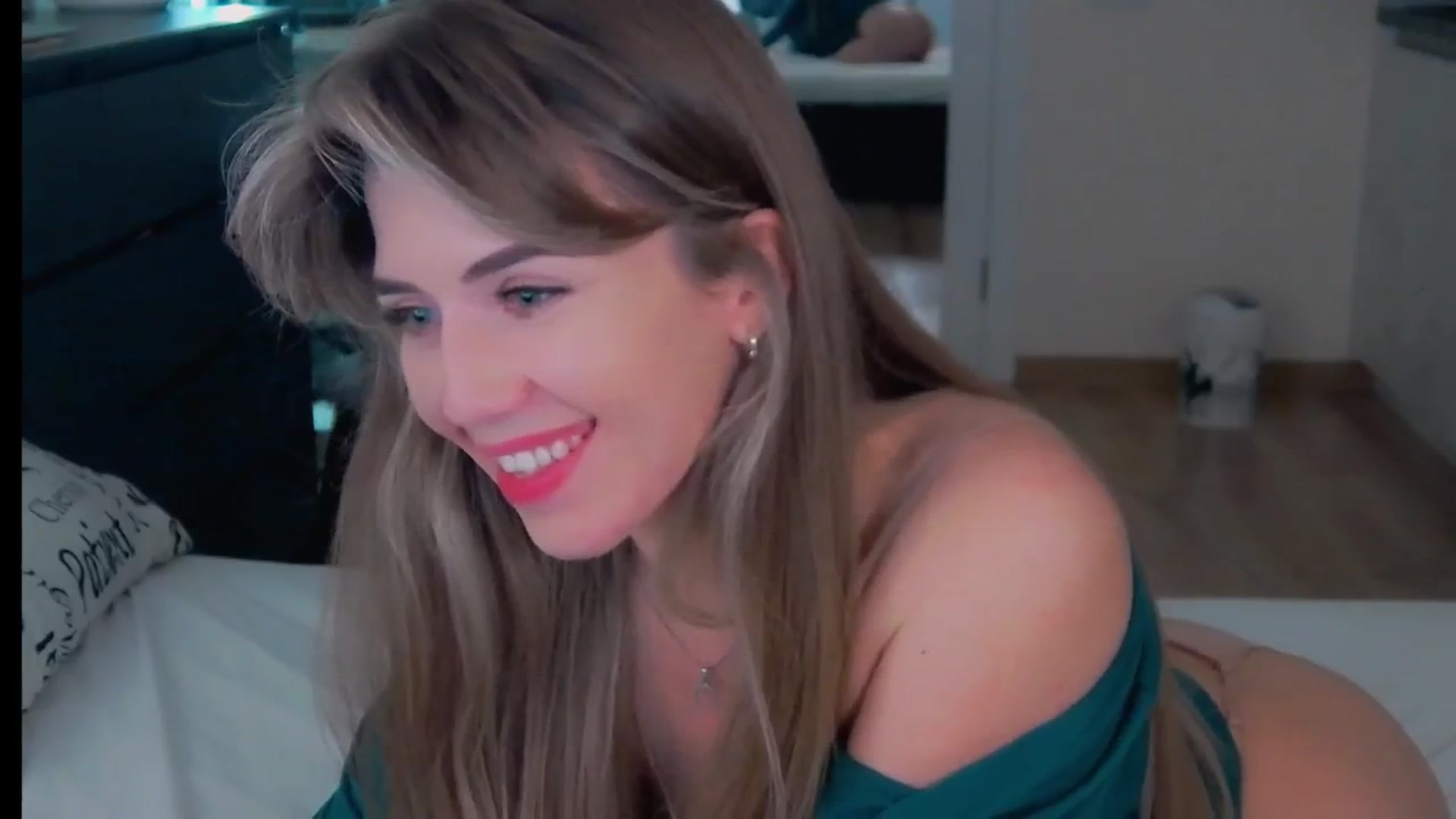 Gallery image thumbnail from KilianSou's myfreecams stream on, 10/06/2025, 03:24 image 20 of 20