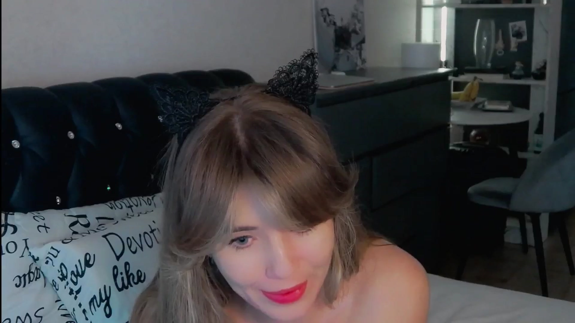 Gallery image thumbnail from KilianSou's myfreecams stream on, 11/01/2025, 07:24 image 17 of 20