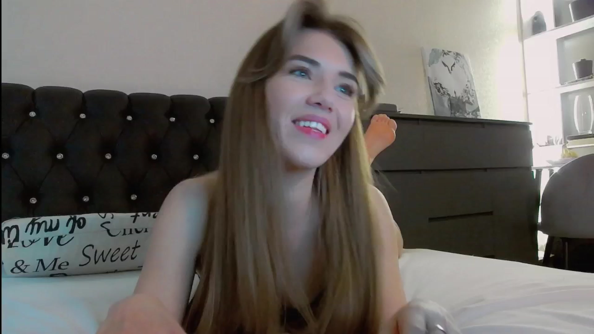 Gallery image thumbnail from KilianSou's myfreecams stream on, 11/05/2025, 05:32 image 19 of 20