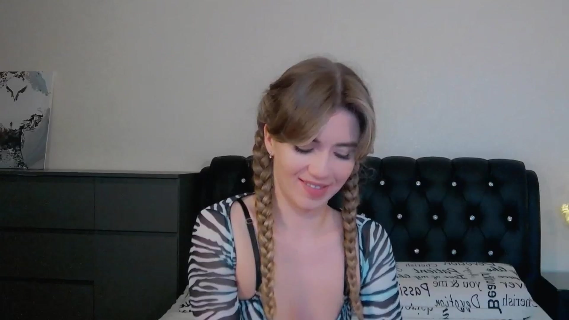 Gallery image thumbnail from KilianSou's myfreecams stream on, 11/18/2025, 03:29 image 8 of 20