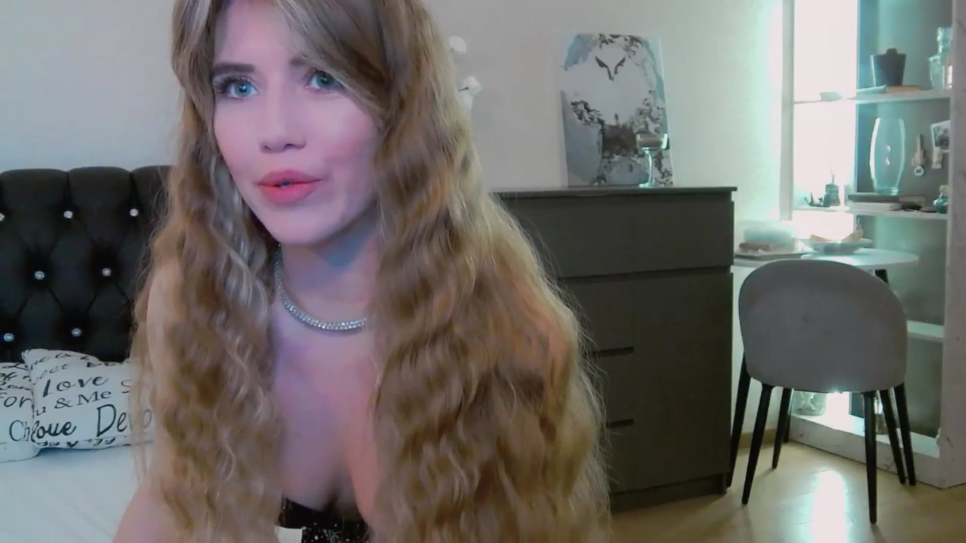 Gallery image thumbnail from KilianSou's myfreecams stream on, 11/19/2025, 03:49 image 4 of 20