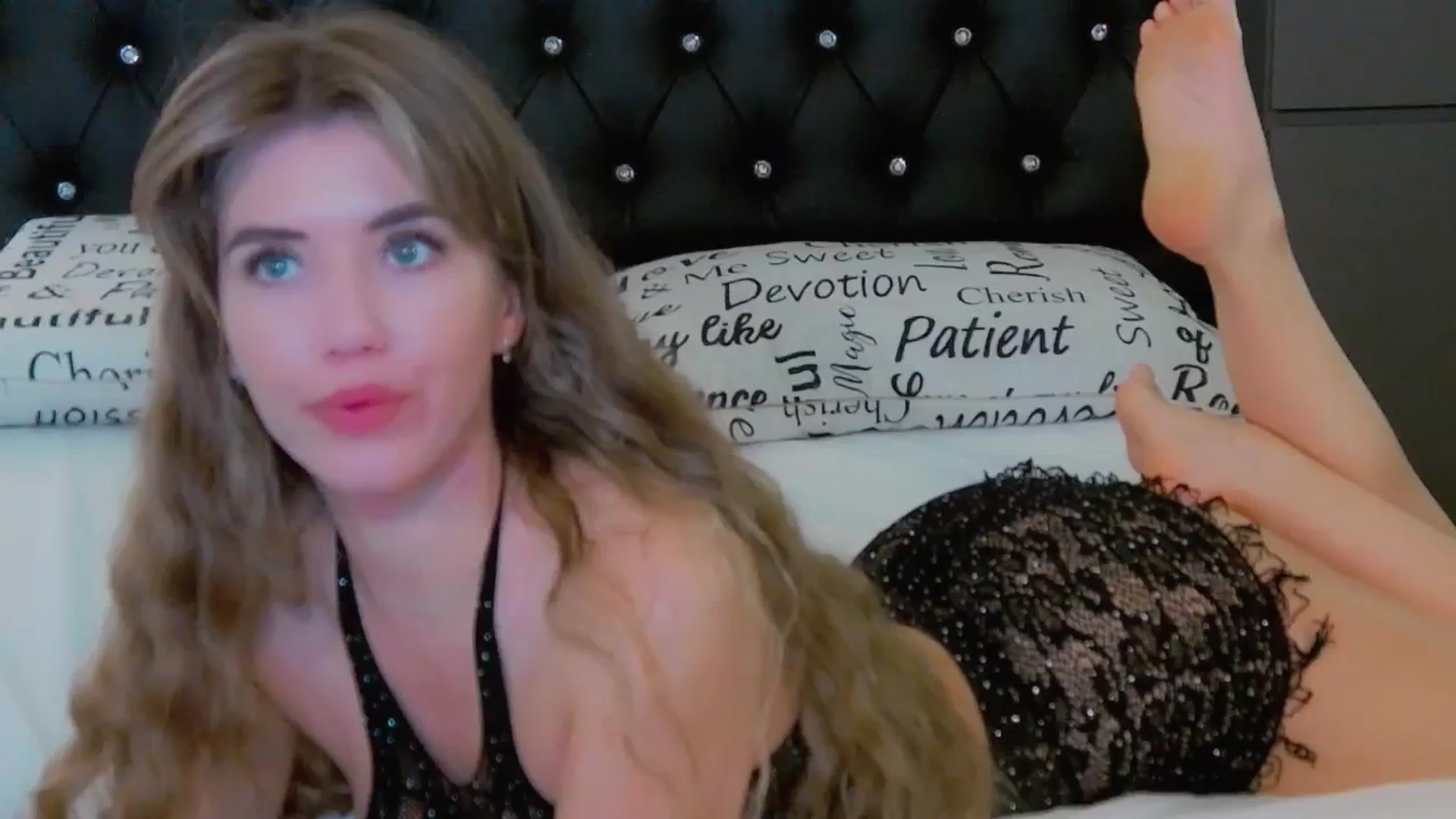 Gallery image thumbnail from KilianSou's myfreecams stream on, 11/22/2025, 07:00 image 18 of 20