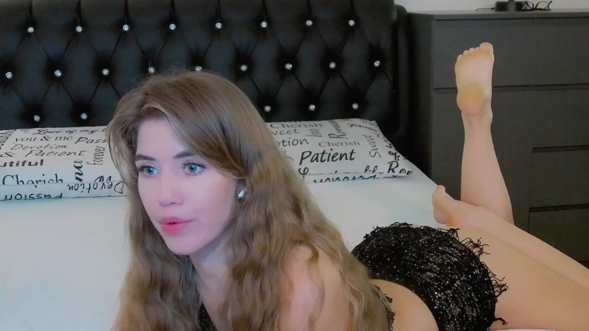 Gallery image thumbnail from KilianSou's myfreecams stream on, 11/22/2025, 10:10 image 2 of 20