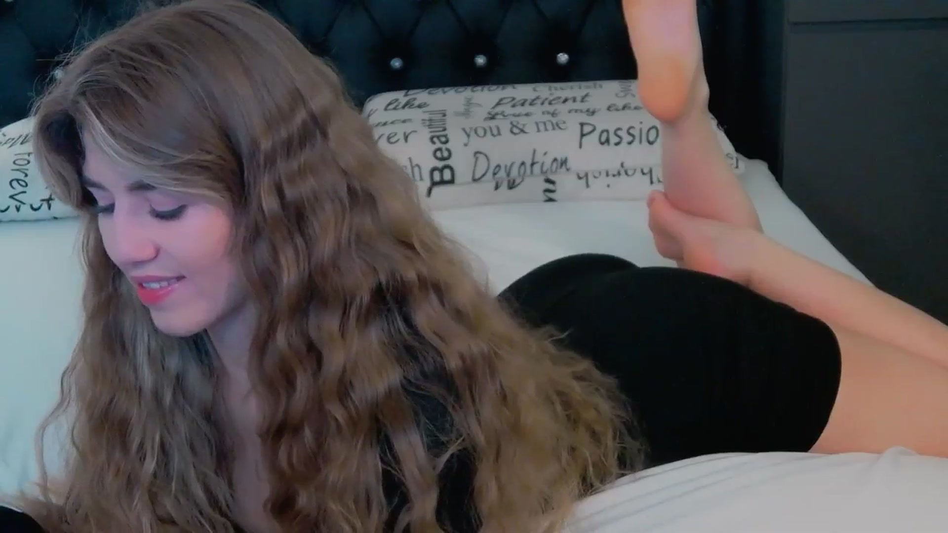 Gallery image thumbnail from KilianSou's myfreecams stream on, 11/24/2025, 06:49 image 17 of 20
