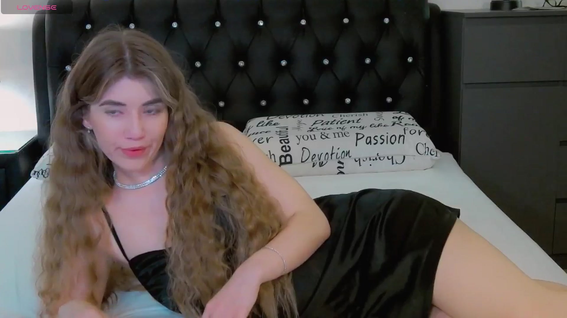 Gallery image thumbnail from KilianSou's myfreecams stream on, 11/24/2025, 06:49 image 3 of 20
