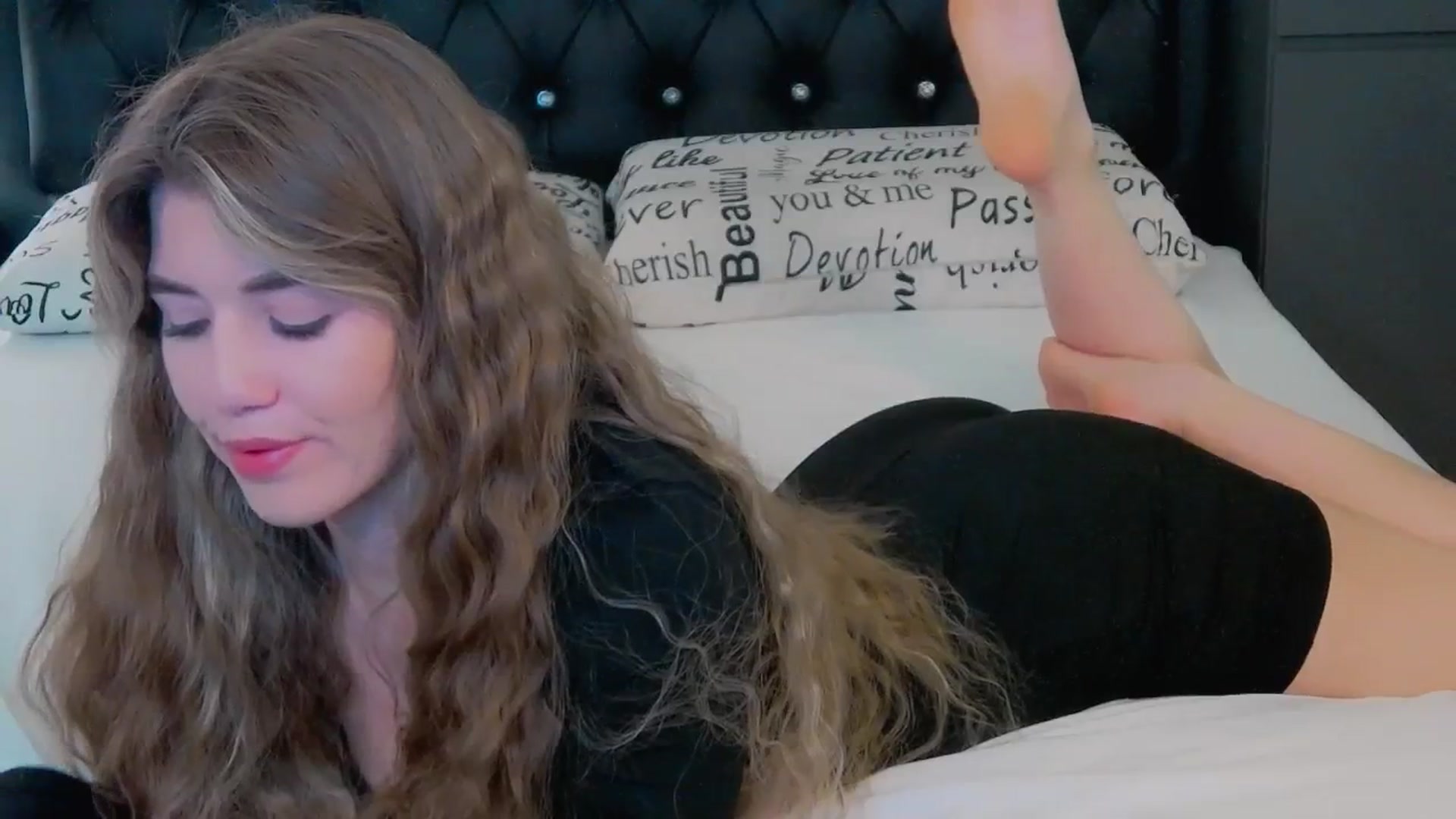Gallery image thumbnail from KilianSou's myfreecams stream on, 11/24/2025, 06:49 image 18 of 20