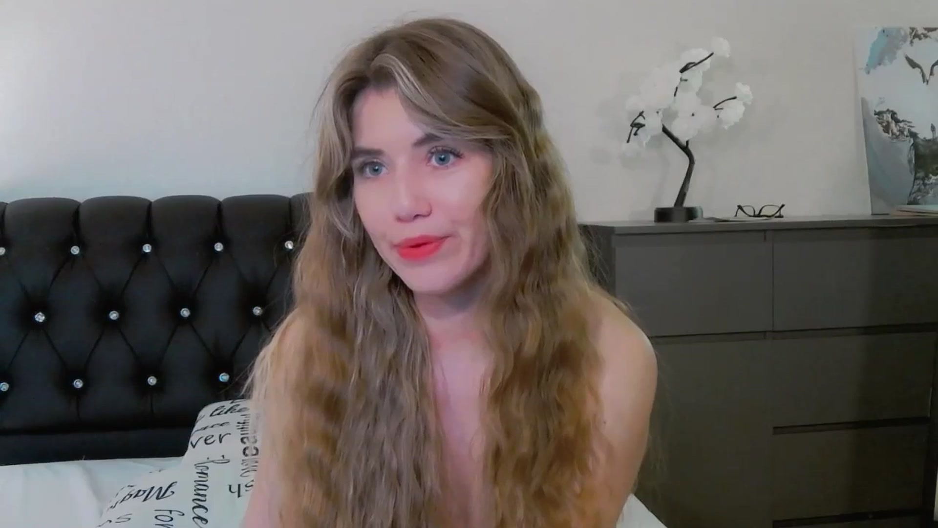Gallery image thumbnail from KilianSou's myfreecams stream on, 11/24/2025, 09:30 image 14 of 20
