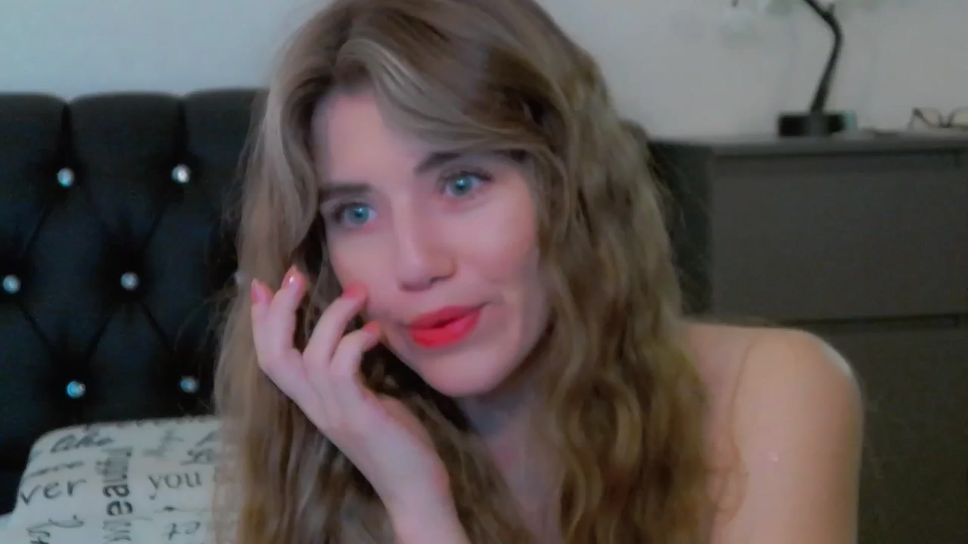 Gallery image thumbnail from KilianSou's myfreecams stream on, 11/24/2025, 09:30 image 6 of 20
