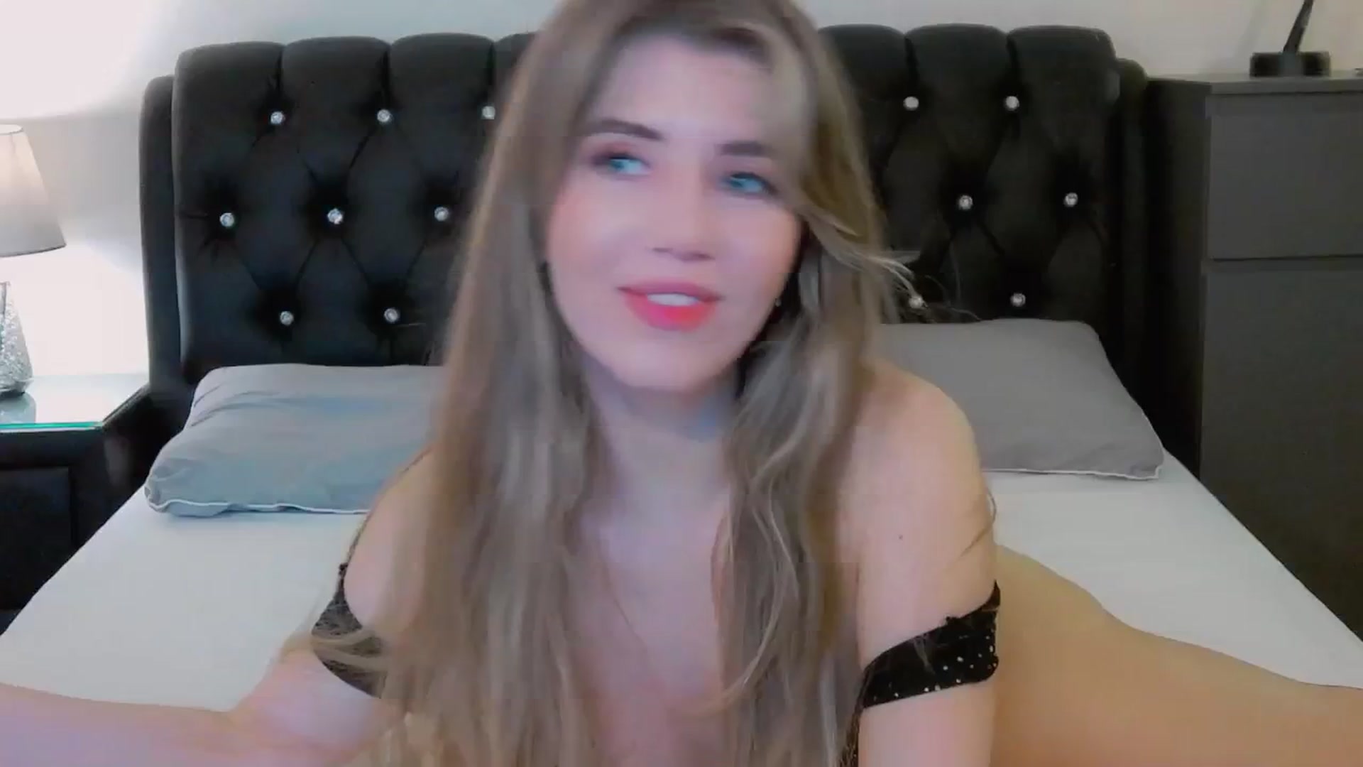 Gallery image thumbnail from KilianSou's myfreecams stream on, 11/27/2025, 05:12 image 19 of 20