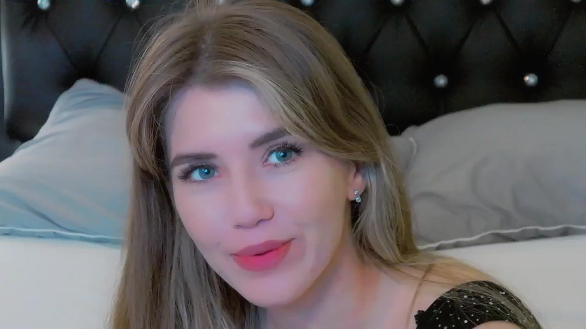Gallery image thumbnail from KilianSou's myfreecams stream on, 11/27/2025, 06:42 image 10 of 20