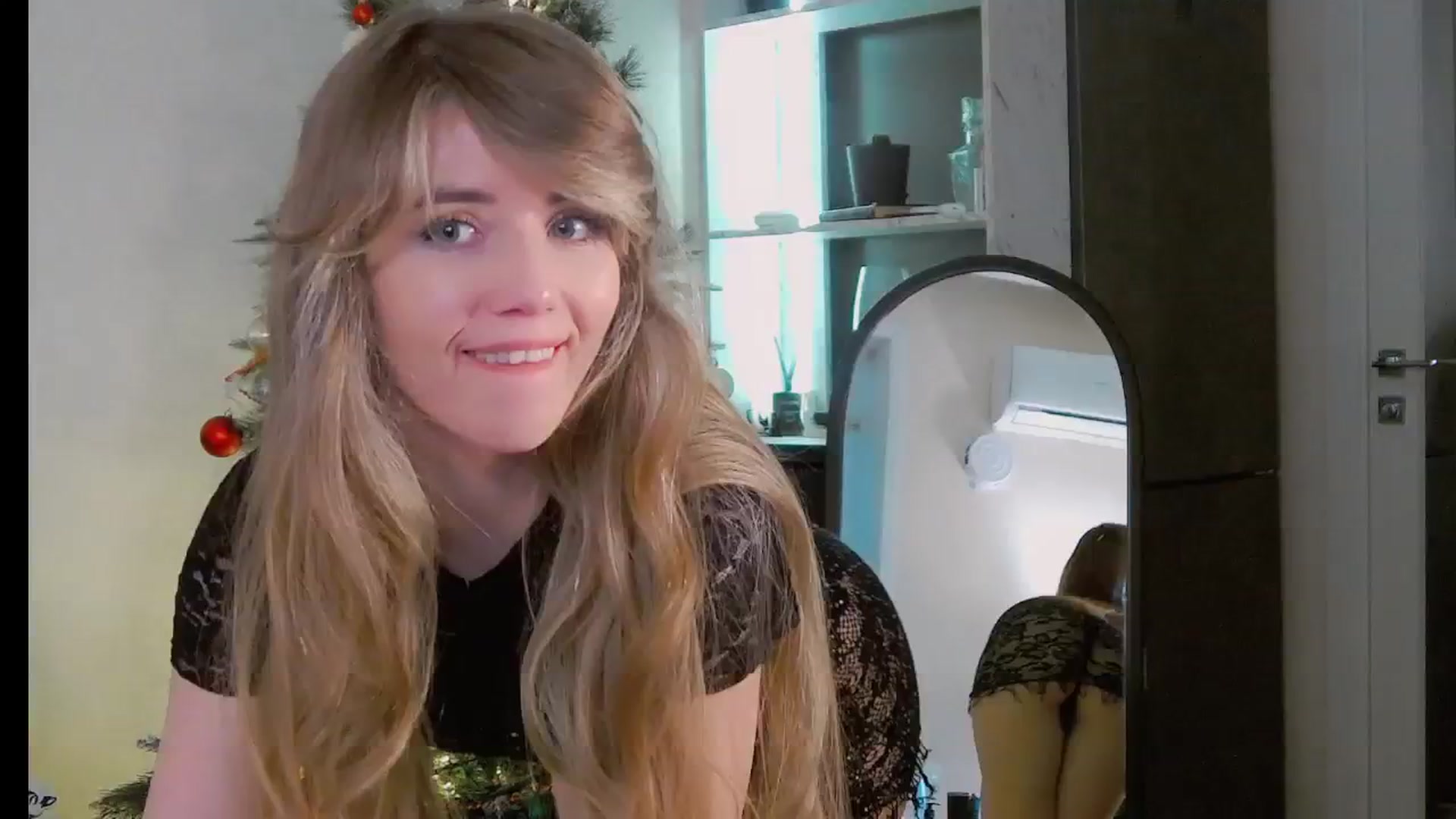Gallery image thumbnail from KilianSou's myfreecams stream on, 12/08/2025, 06:05 image 12 of 20