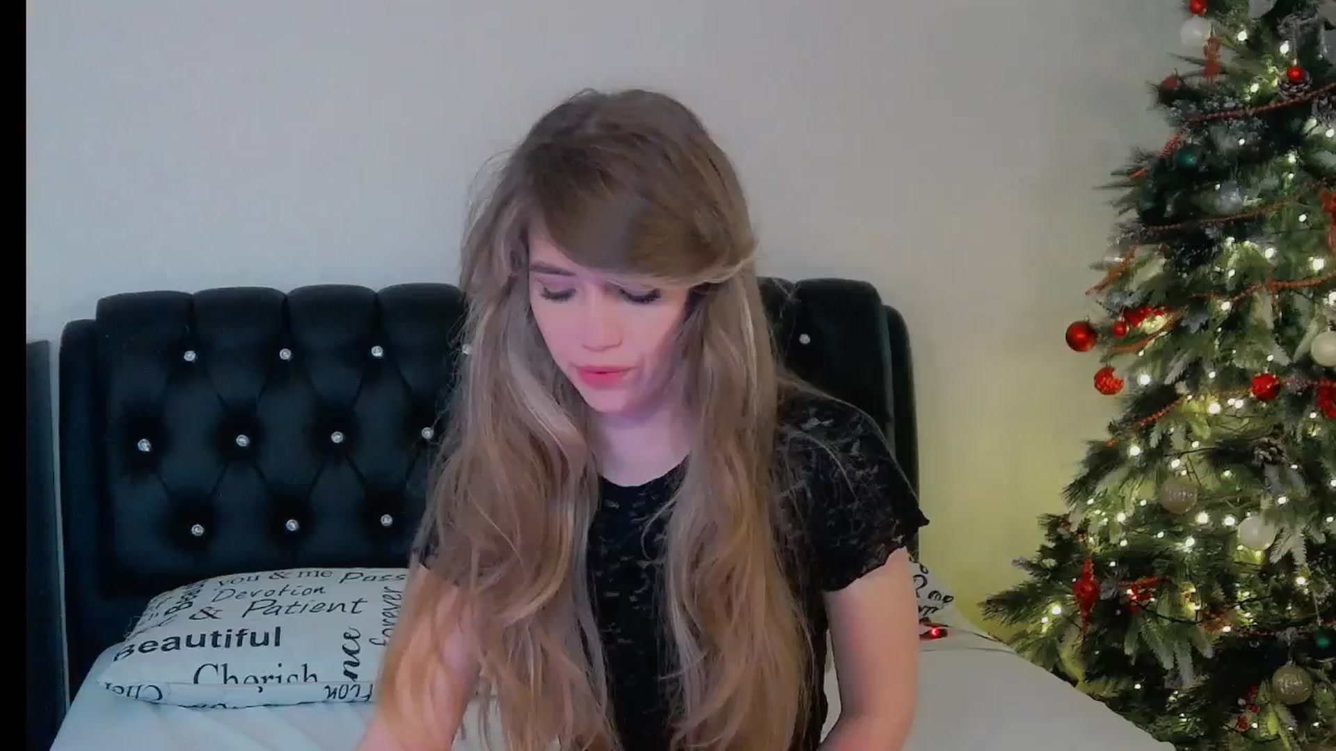 Gallery image thumbnail from KilianSou's myfreecams stream on, 12/08/2025, 06:05 image 1 of 20
