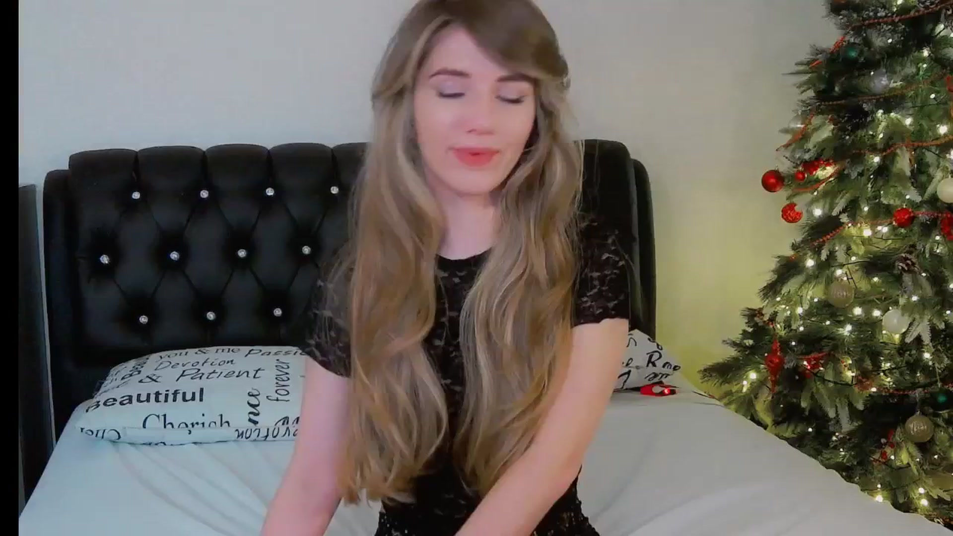 Gallery image thumbnail from KilianSou's myfreecams stream on, 12/08/2025, 06:05 image 4 of 20