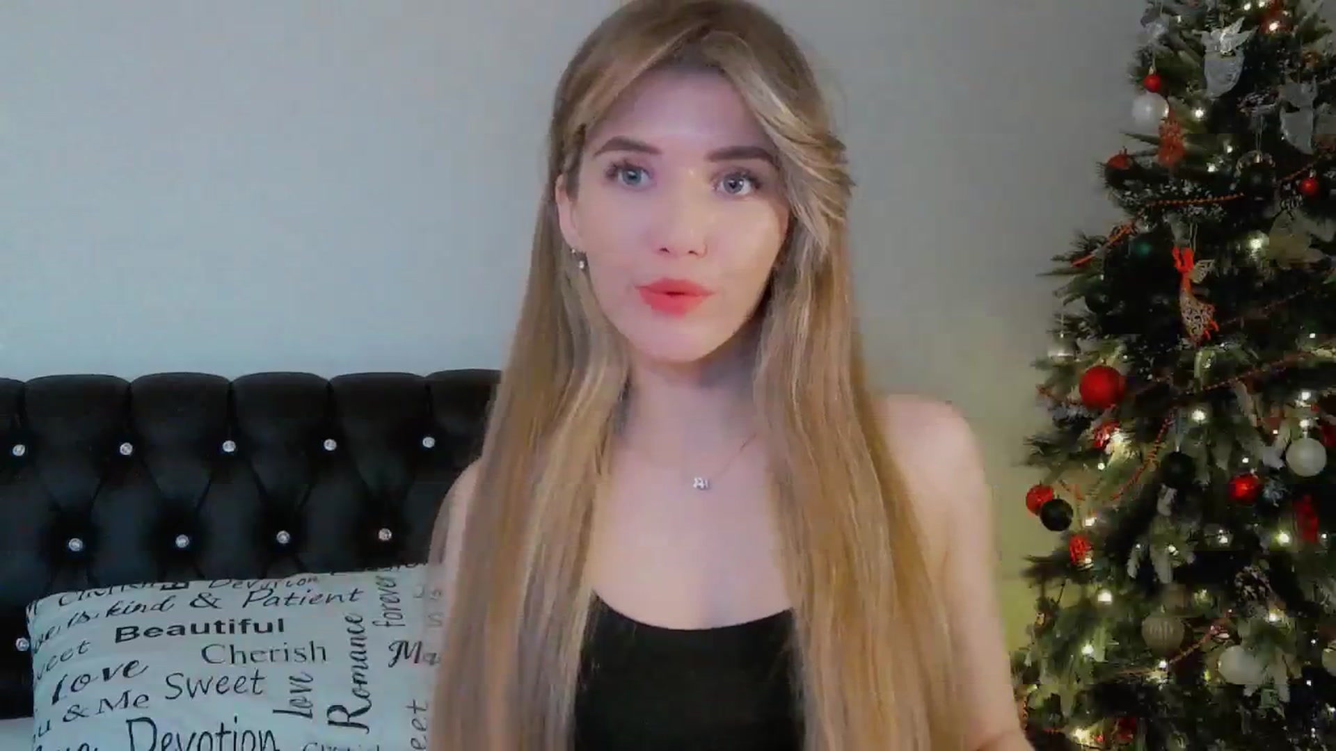 Gallery image thumbnail from KilianSou's myfreecams stream on, 12/21/2025, 07:28 image 15 of 20