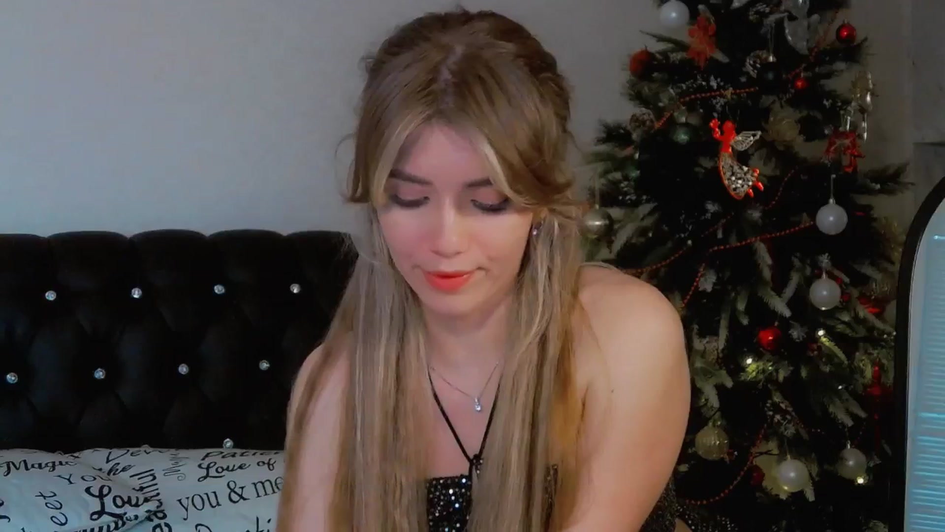 Gallery image thumbnail from KilianSou's myfreecams stream on, 01/03/2026, 08:03 image 7 of 20