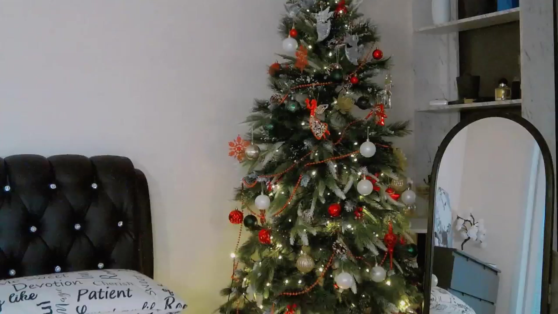 Gallery image thumbnail from KilianSou's myfreecams stream on, 01/04/2026, 06:35 image 15 of 20