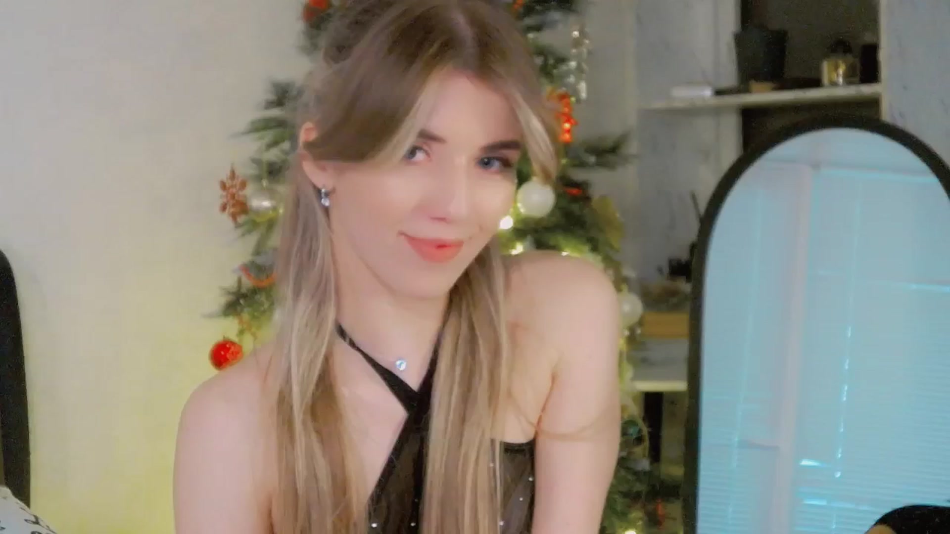 Gallery image thumbnail from KilianSou's myfreecams stream on, 01/05/2026, 08:51 image 5 of 20