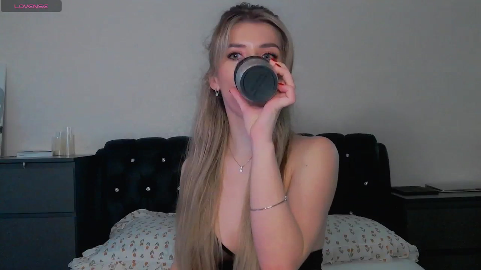 Gallery image thumbnail from KilianSou's myfreecams stream on, 01/27/2026, 03:55 image 18 of 20