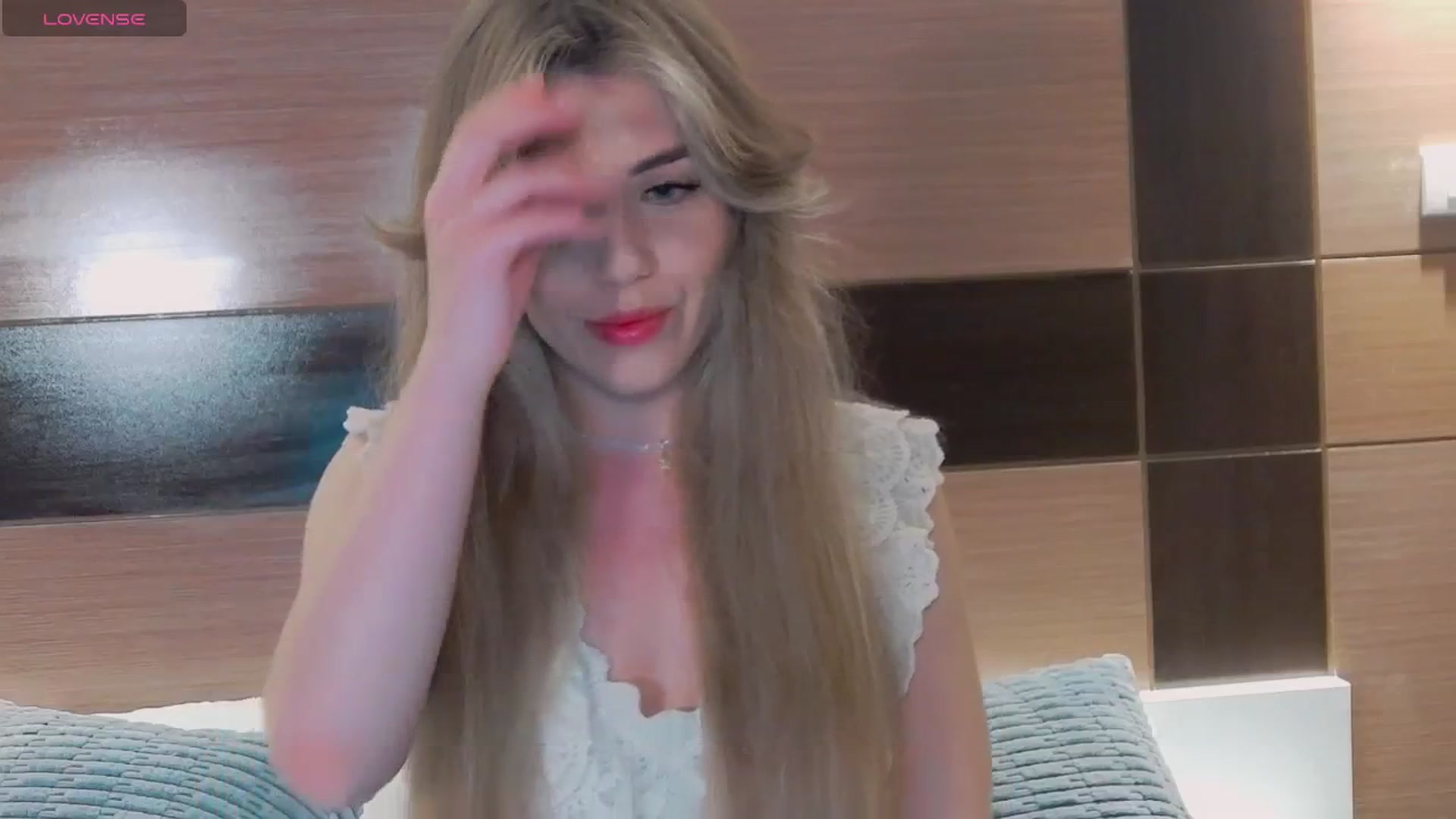 Gallery image thumbnail from KilianSou's myfreecams stream on, 04/04/2026, 24:46 image 5 of 20