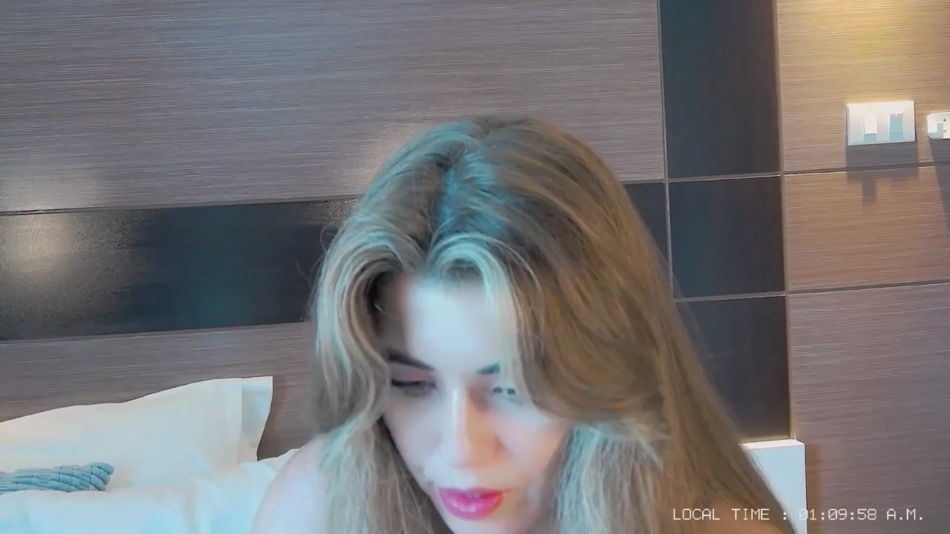 Gallery image thumbnail from KilianSou's myfreecams stream on, 04/08/2026, 05:34 image 3 of 20