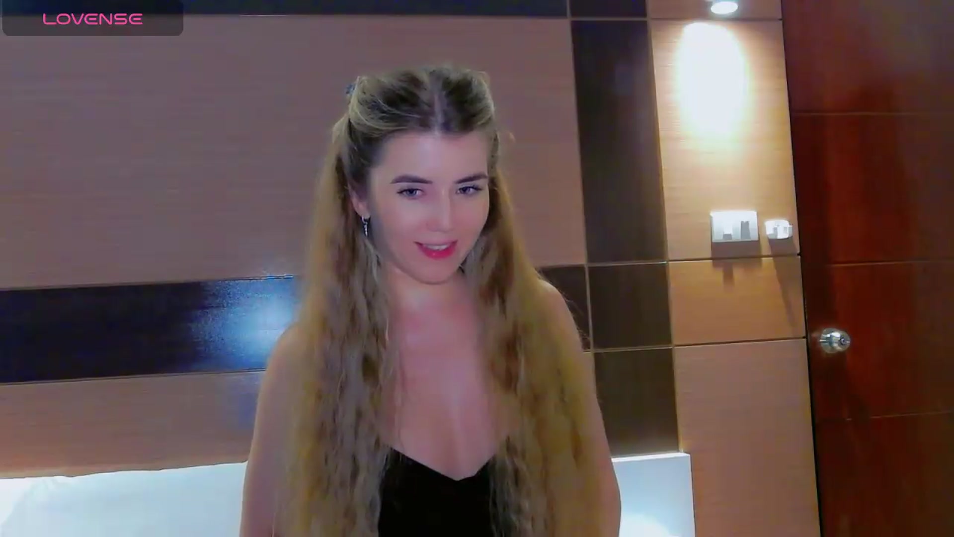 Gallery image thumbnail from KilianSou's myfreecams stream on, 05/27/2026, 03:40 image 19 of 20