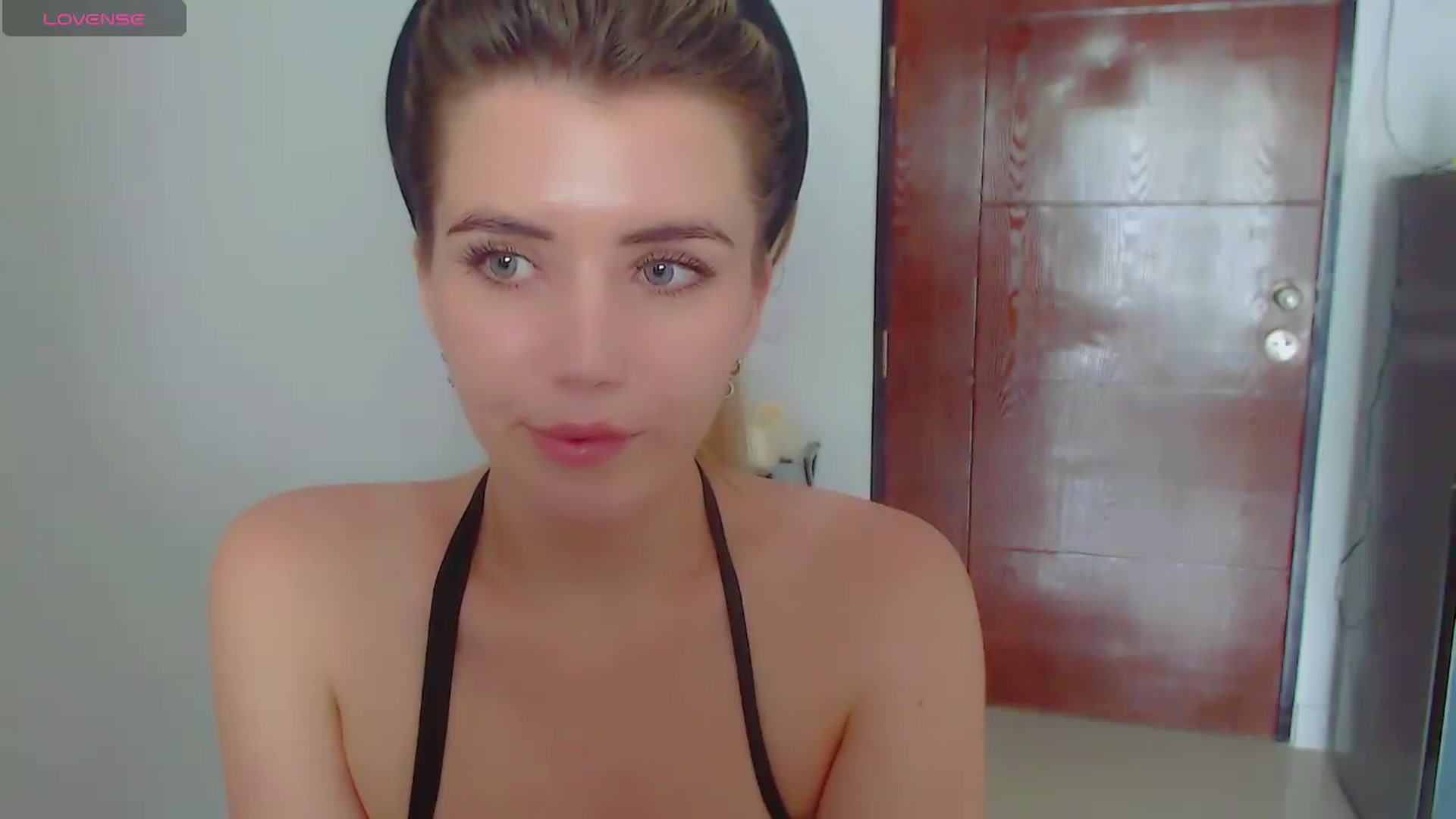 Gallery image thumbnail from KilianSou's myfreecams stream on, 06/20/2026, 07:23 image 9 of 20