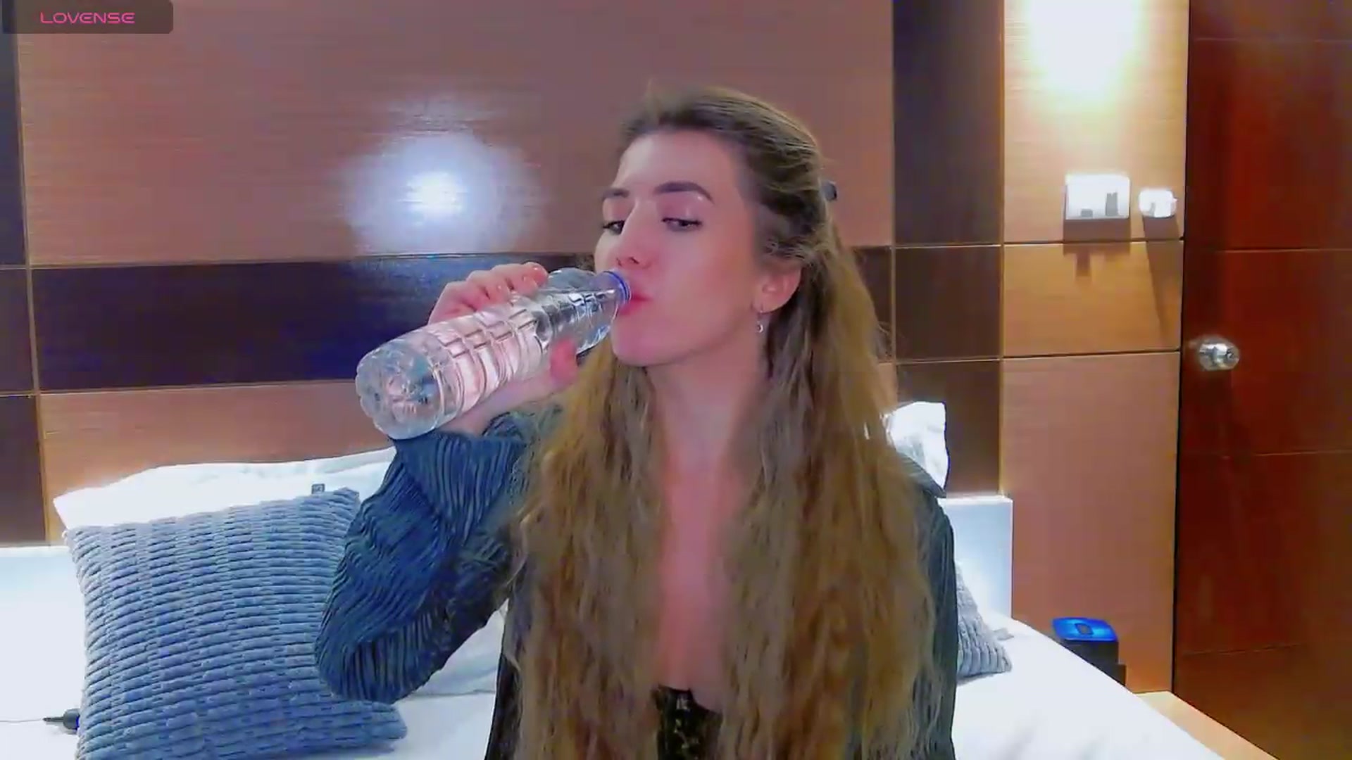 Gallery image thumbnail from KilianSou's myfreecams stream on, 06/24/2026, 05:13 image 13 of 20