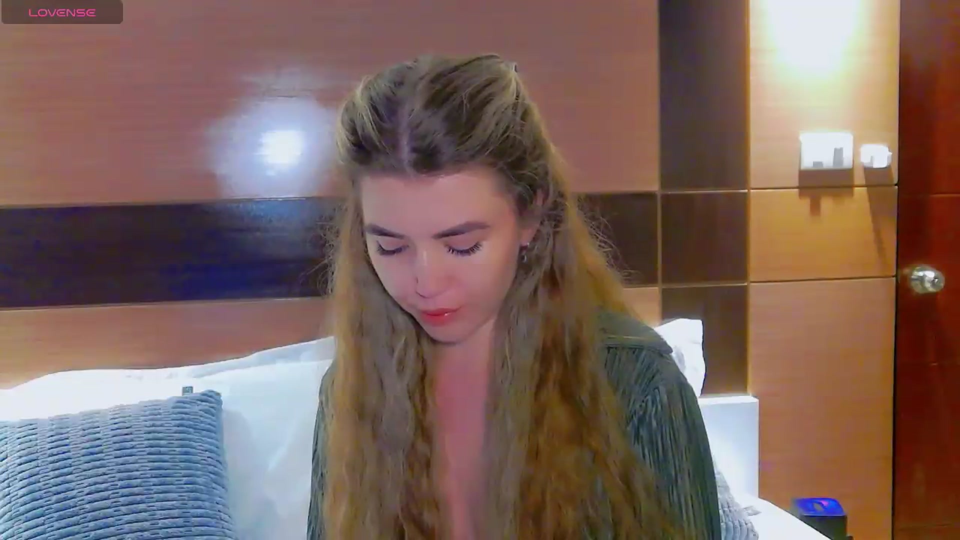 Gallery image thumbnail from KilianSou's myfreecams stream on, 06/24/2026, 05:13 image 4 of 20