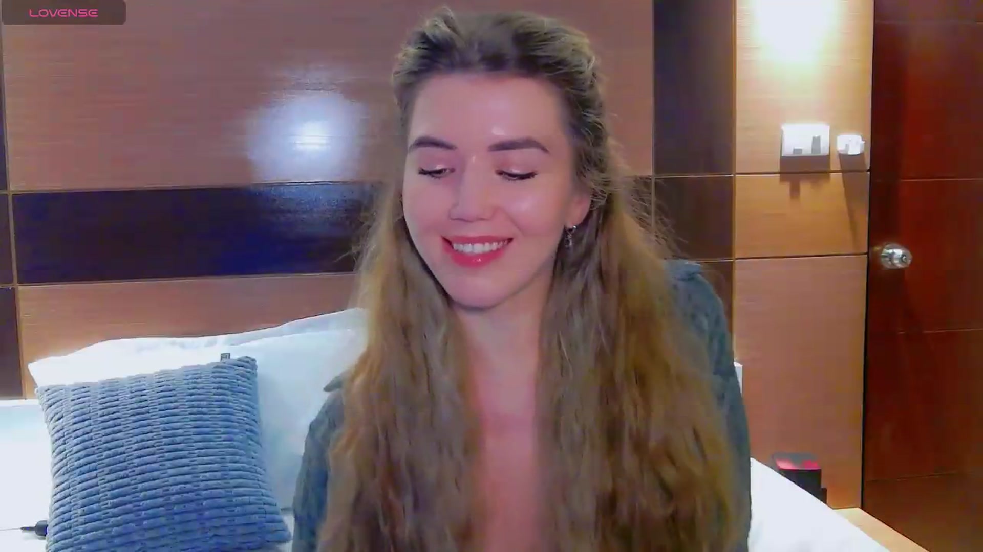 Gallery image thumbnail from KilianSou's myfreecams stream on, 06/24/2026, 05:13 image 7 of 20