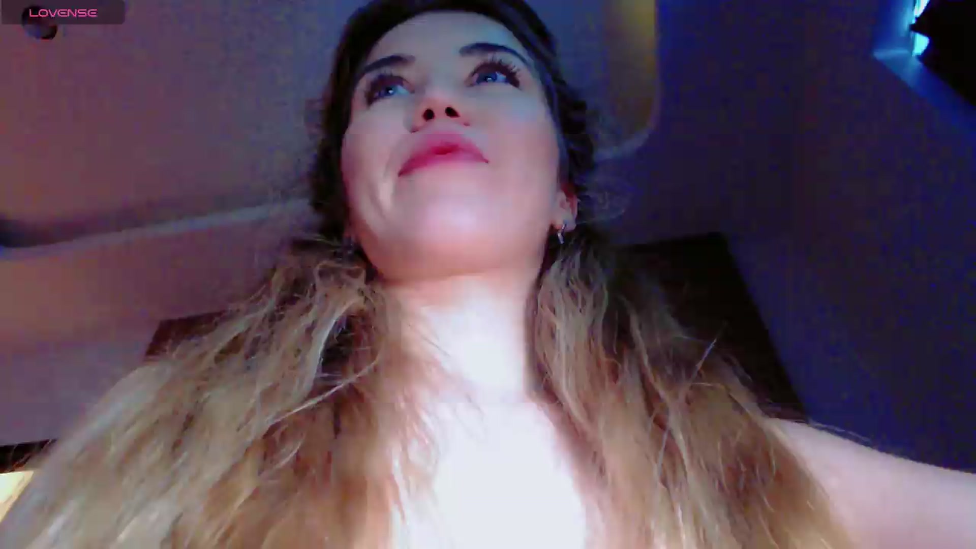 Gallery image thumbnail from KilianSou's myfreecams stream on, 07/19/2026, 06:50 image 16 of 20