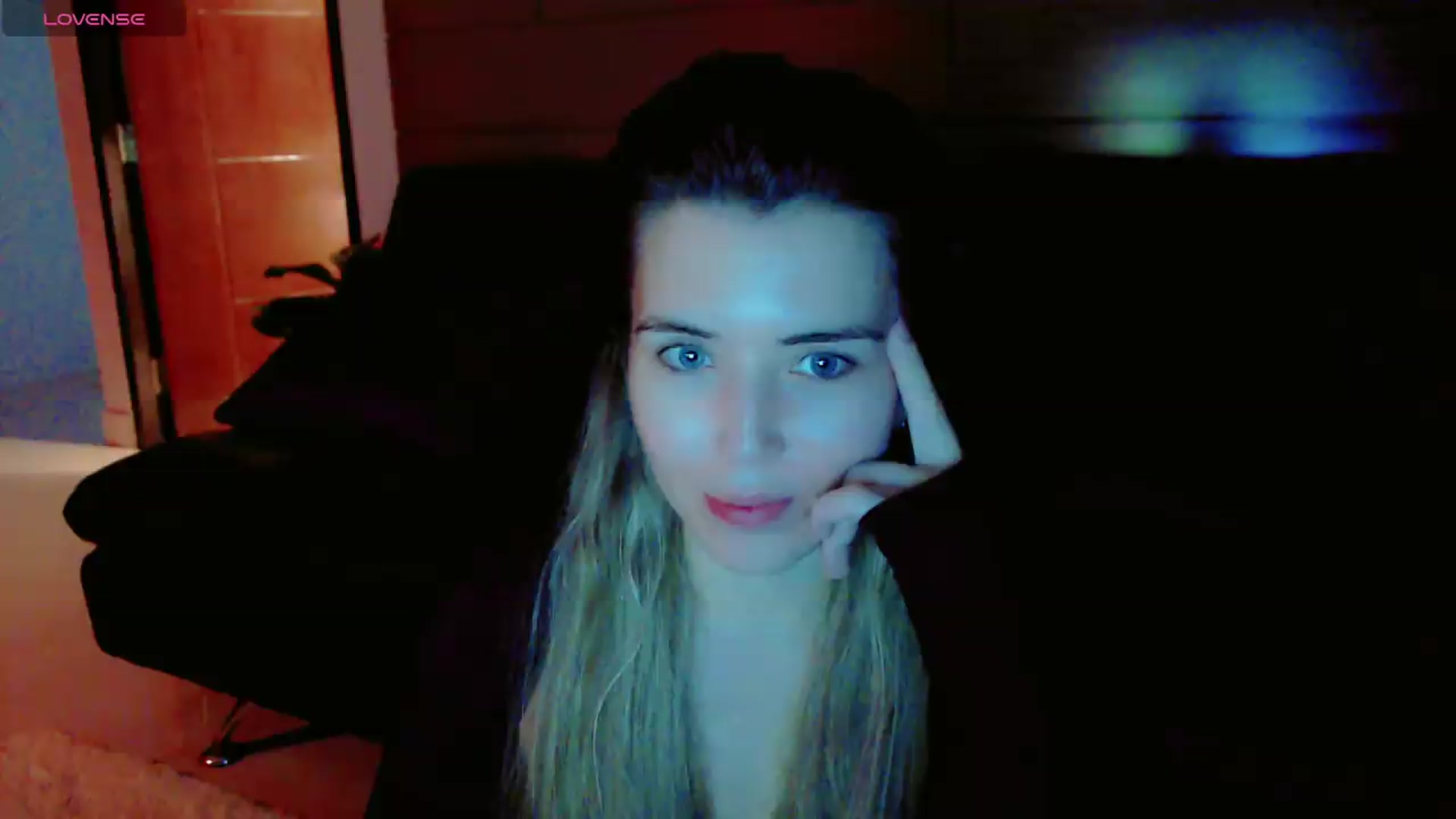 Gallery image thumbnail from KilianSou's myfreecams stream on, 07/19/2026, 20:44 image 11 of 20