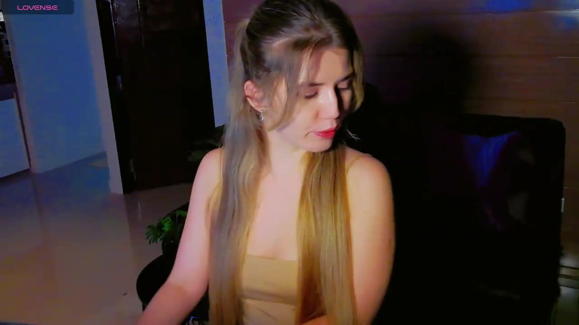 Gallery image thumbnail from KilianSou's myfreecams stream on, 07/29/2026, 20:38 image 16 of 20
