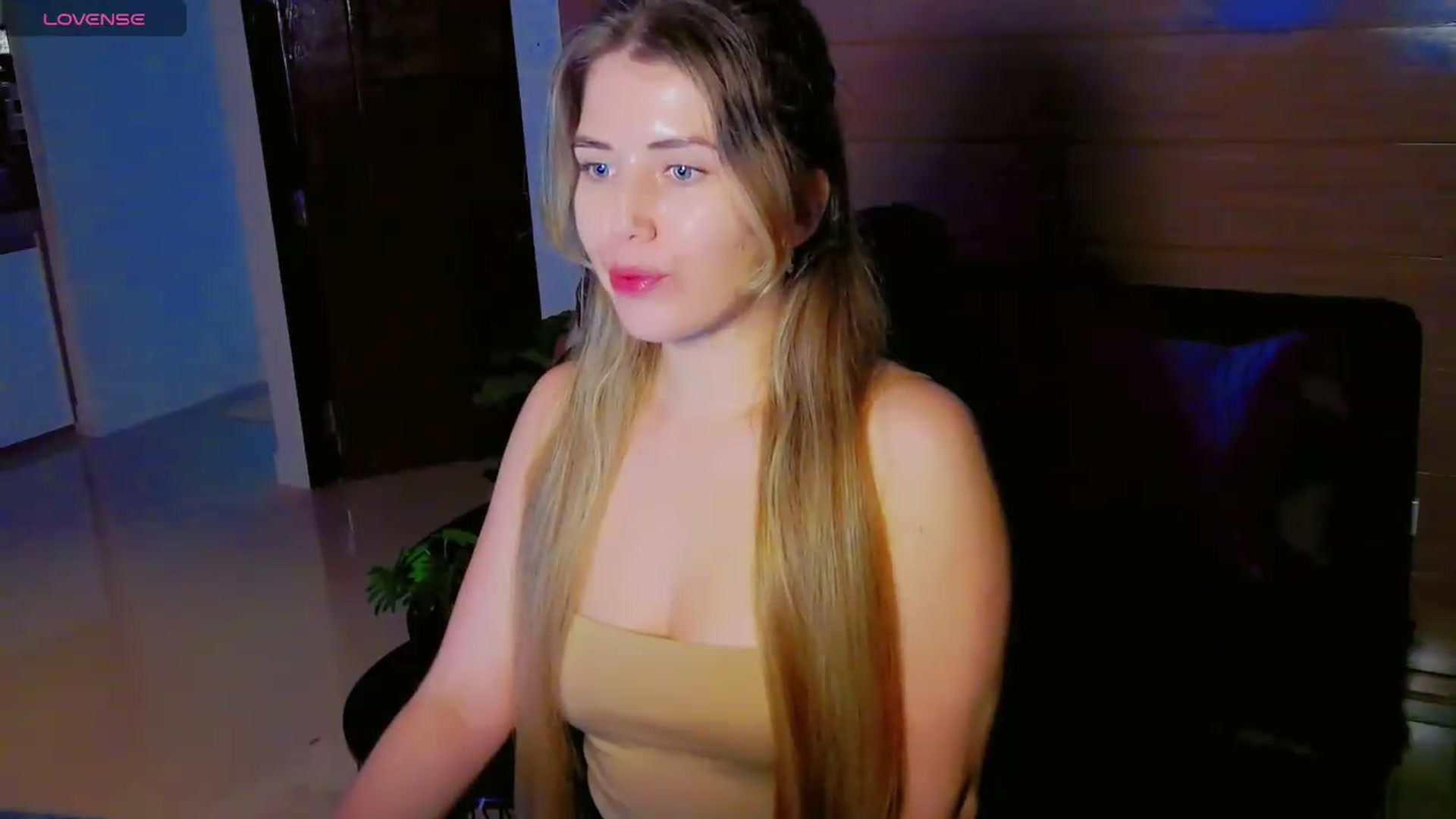 Gallery image thumbnail from KilianSou's myfreecams stream on, 07/29/2026, 20:38 image 14 of 20