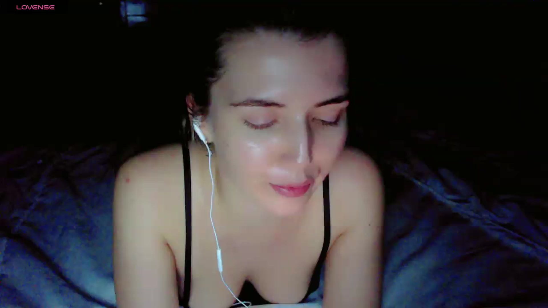 Gallery image thumbnail from KilianSou's myfreecams stream on, 08/05/2026, 14:50 image 4 of 20