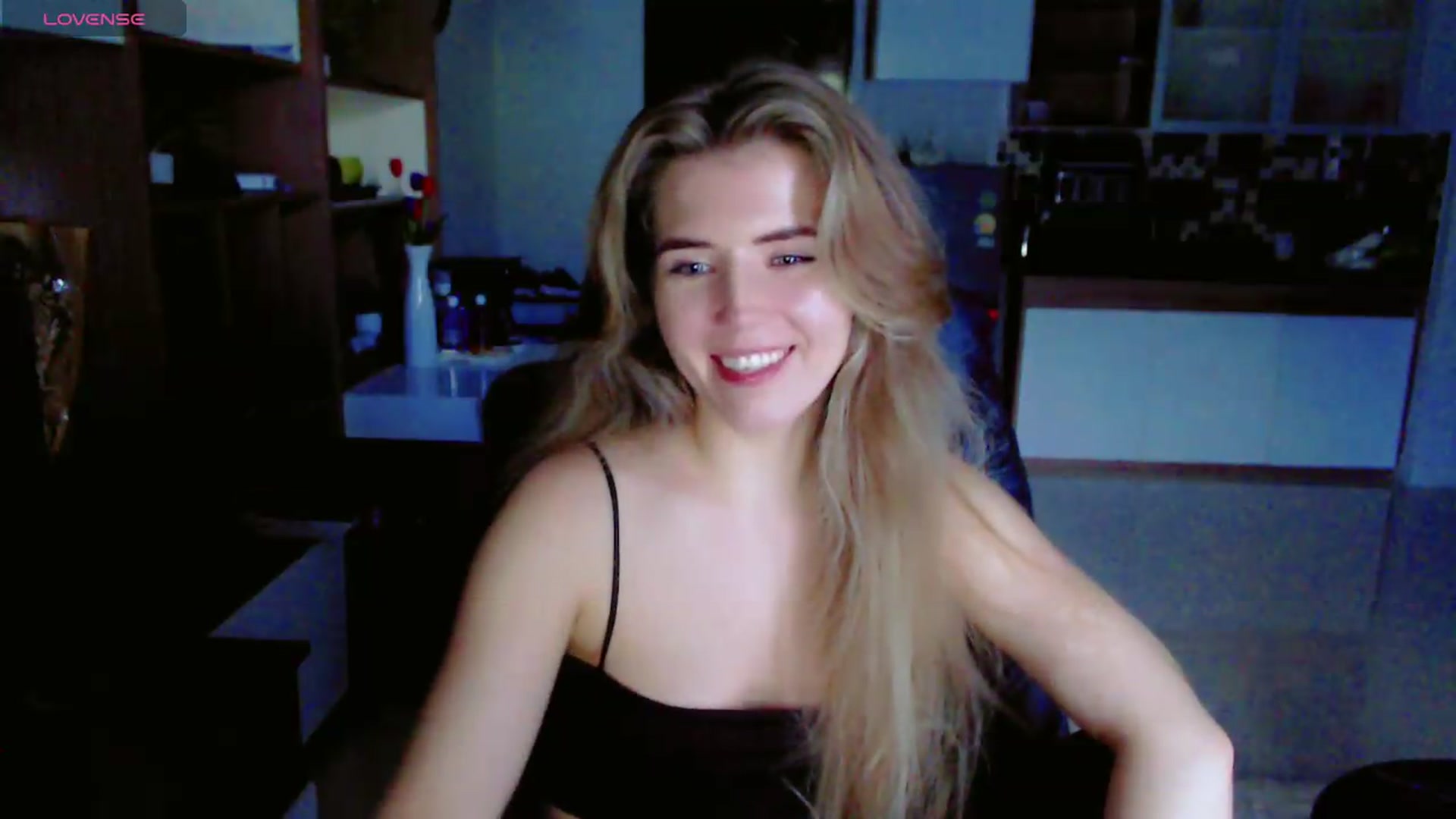 Gallery image thumbnail from KilianSou's myfreecams stream on, 08/09/2026, 05:15 image 10 of 20