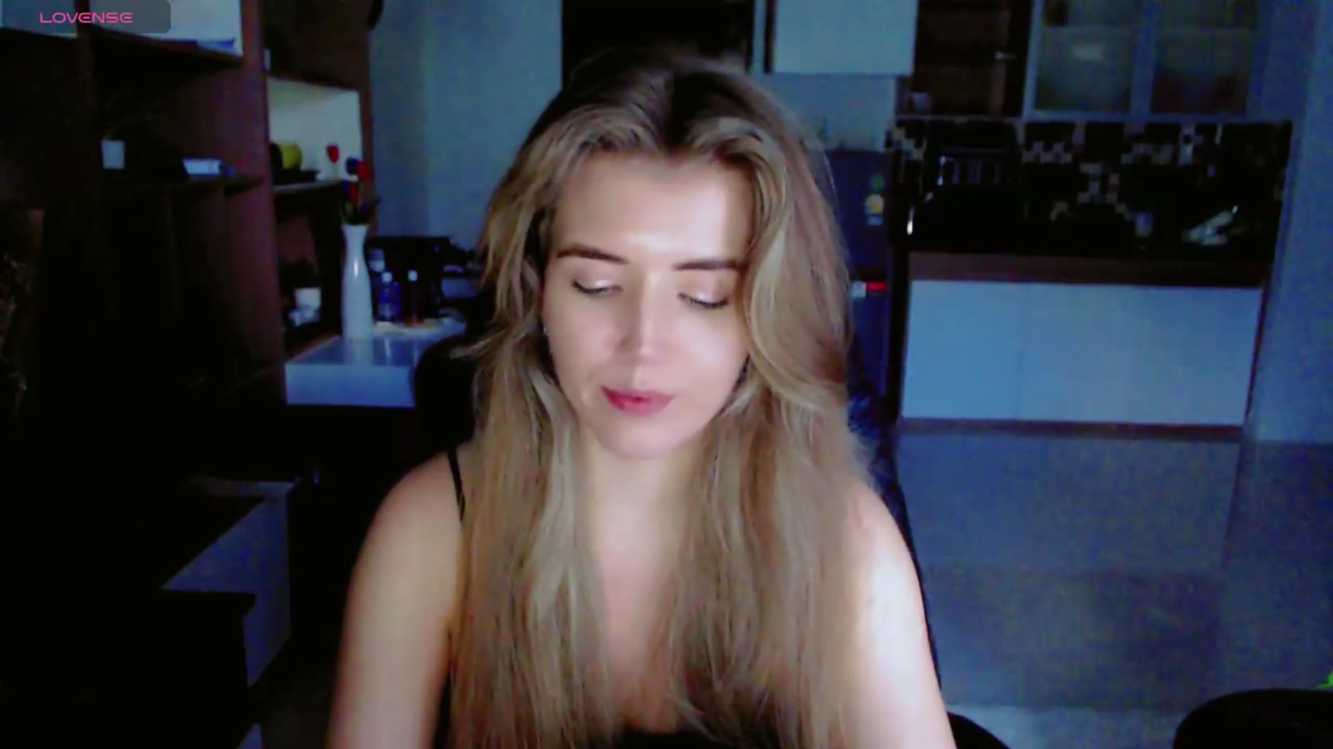 Gallery image thumbnail from KilianSou's myfreecams stream on, 08/09/2026, 05:15 image 8 of 20