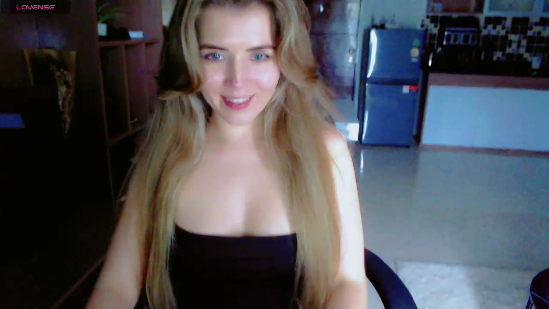 Gallery image thumbnail from KilianSou's myfreecams stream on, 08/09/2026, 05:15 image 18 of 20