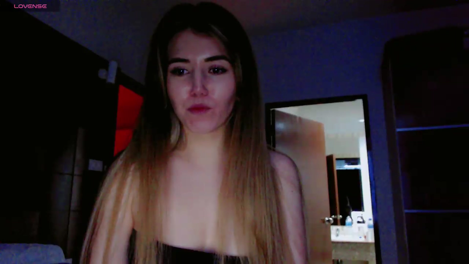 Gallery image thumbnail from KilianSou's myfreecams stream on, 08/10/2026, 02:36 image 3 of 20