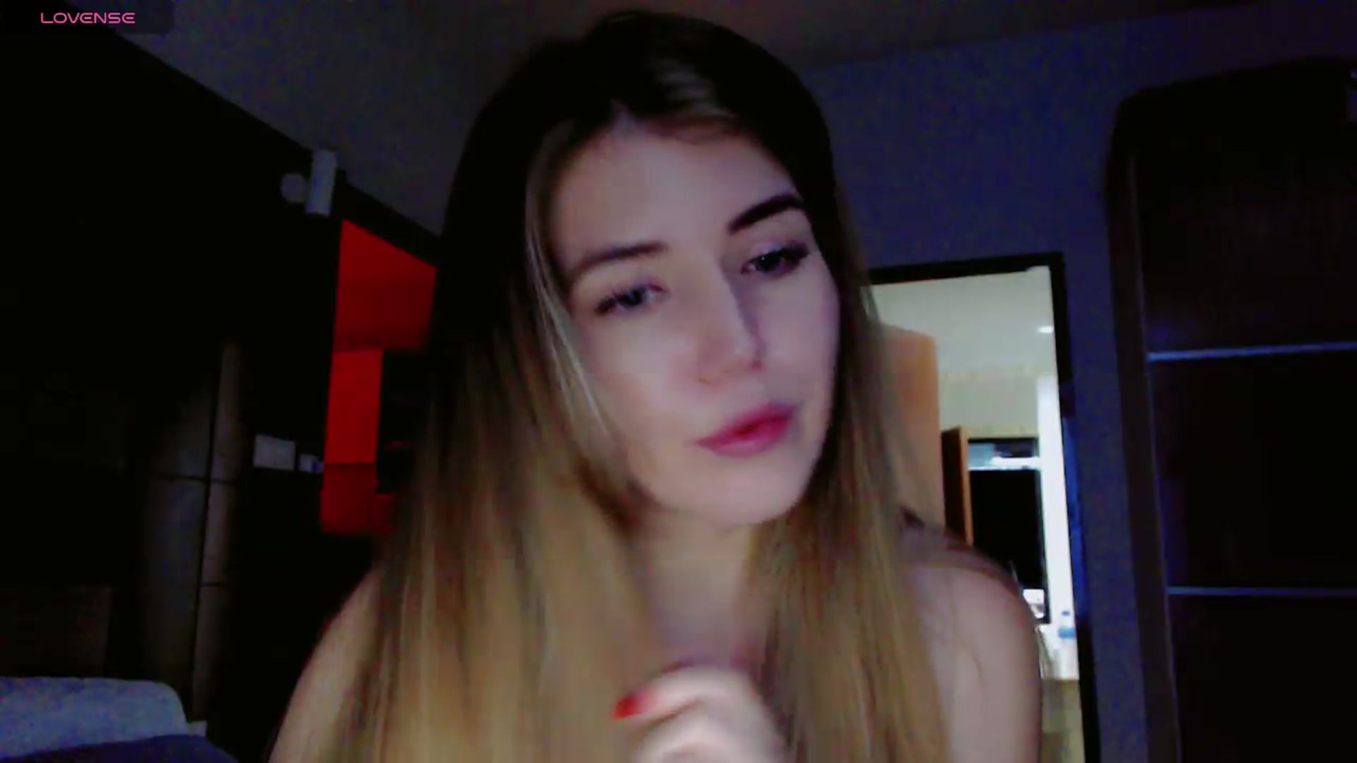 Gallery image thumbnail from KilianSou's myfreecams stream on, 08/10/2026, 02:36 image 11 of 20