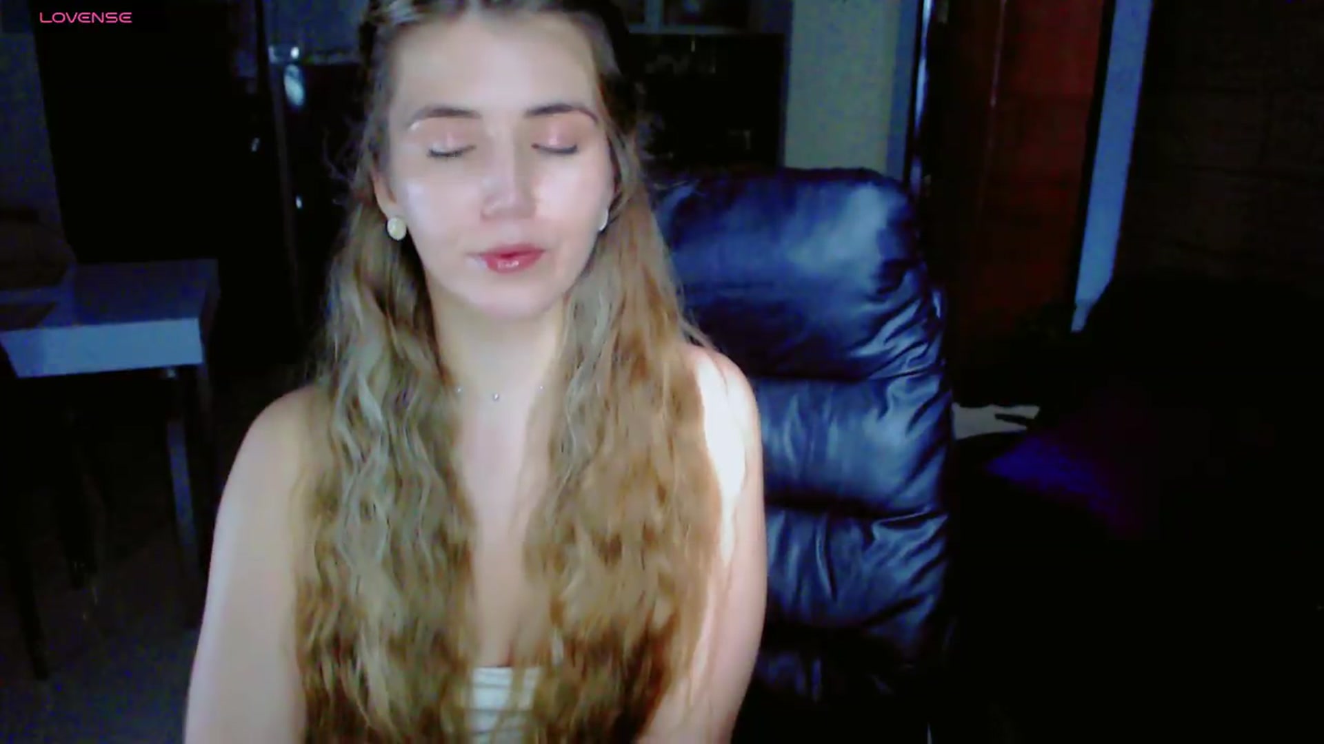 Gallery image thumbnail from KilianSou's myfreecams stream on, 08/17/2026, 06:44 image 19 of 20