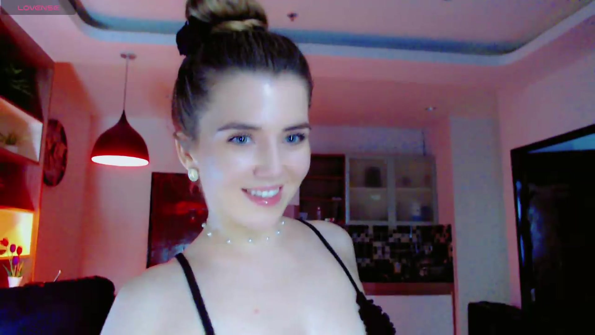 Gallery image thumbnail from KilianSou's myfreecams stream on, 08/18/2026, 05:34 image 14 of 20