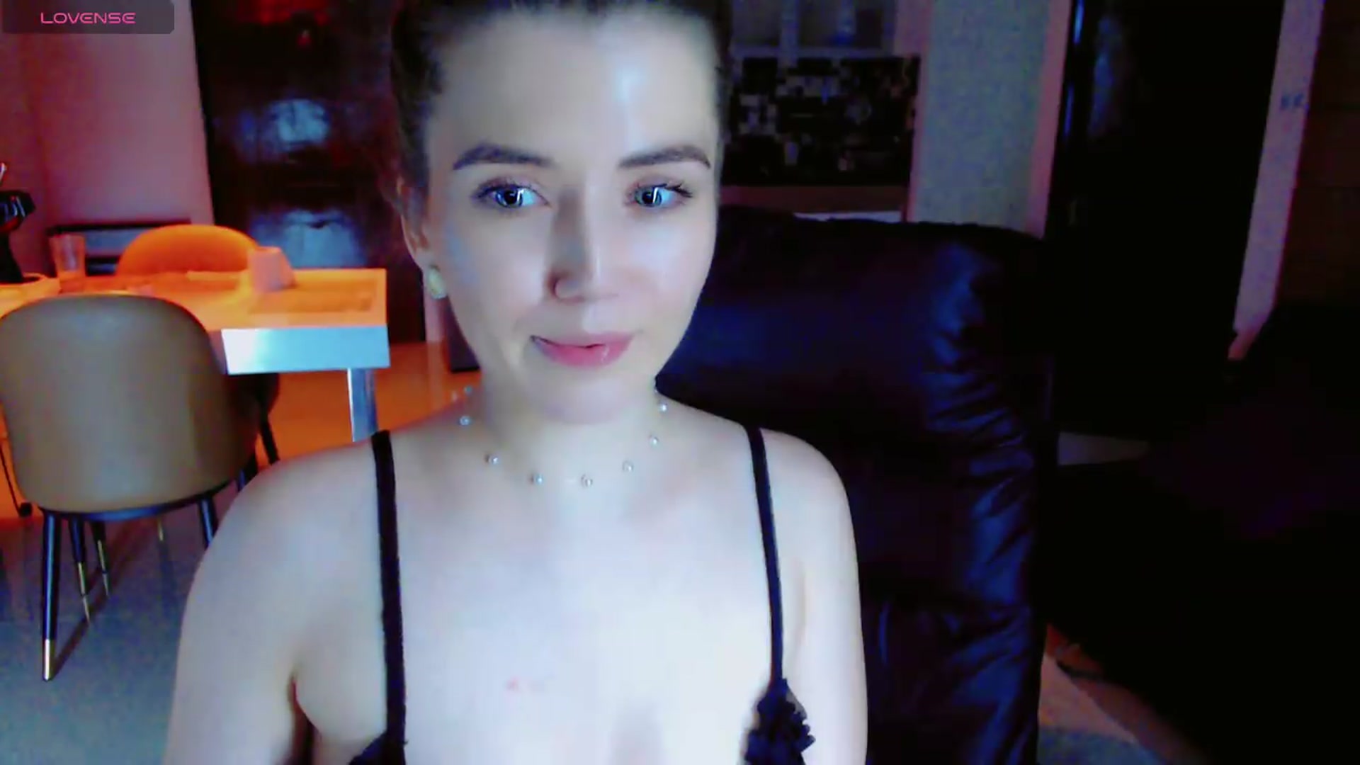 Gallery image thumbnail from KilianSou's myfreecams stream on, 08/18/2026, 05:34 image 18 of 20