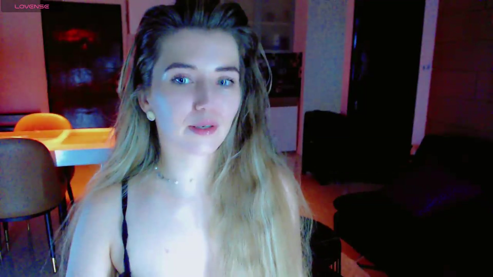 Gallery image thumbnail from KilianSou's myfreecams stream on, 08/18/2026, 08:37 image 12 of 20